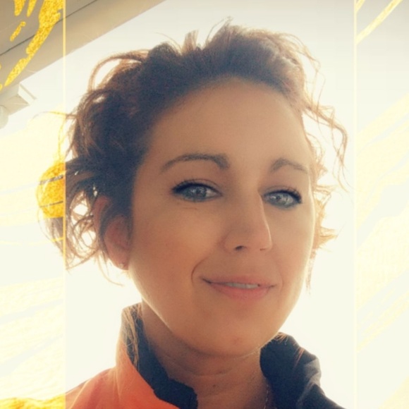 Meet your Posher, Ashley - Picture 1 of 1